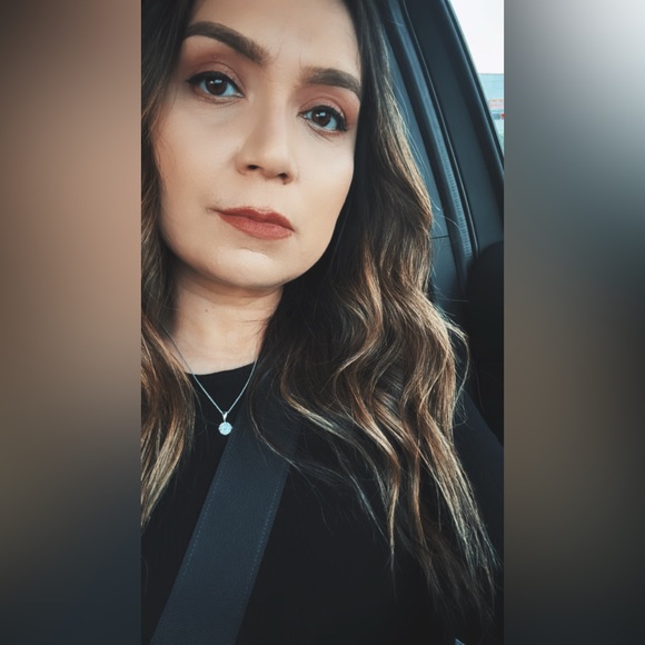 Meet your Posher, Lupe 🌸 - Picture 5 of 5